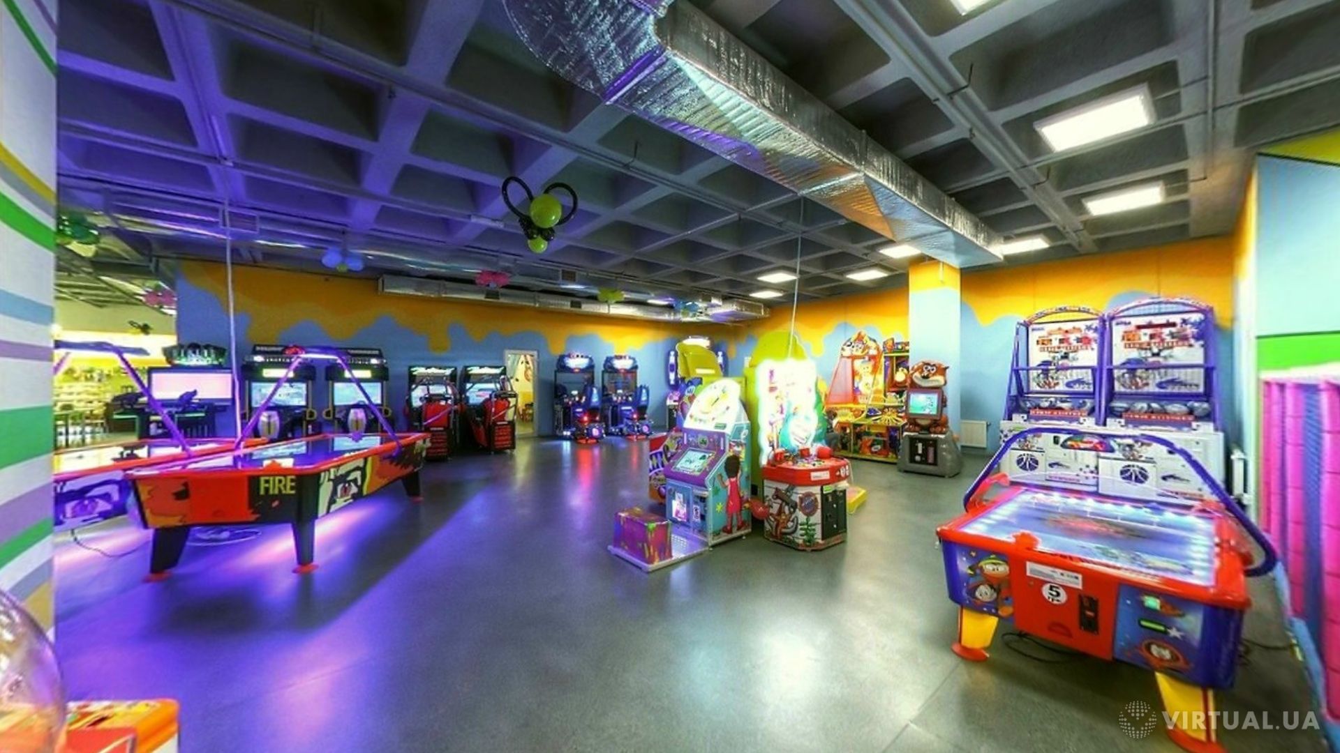 Entartainment and games center Veseluj Vulyk
